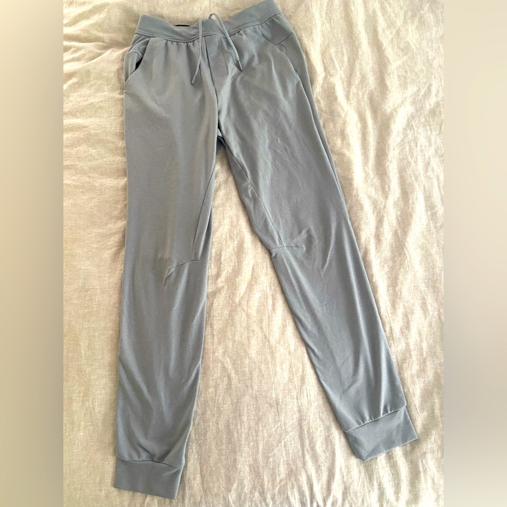 Lulu Lemon Men’s Gray Jogger Pants sz M